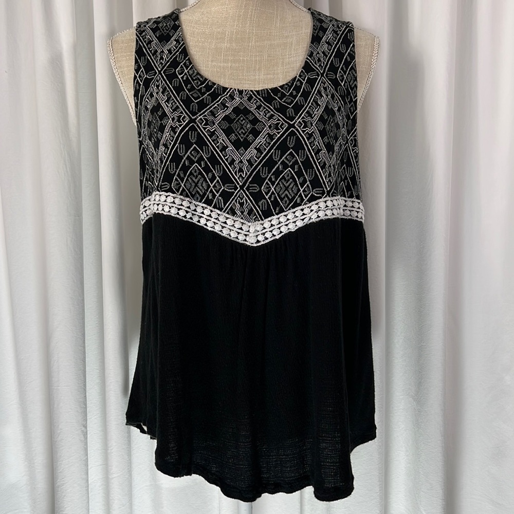 💥💥Faded Glory Sz L(12-14) Black/White Blouse